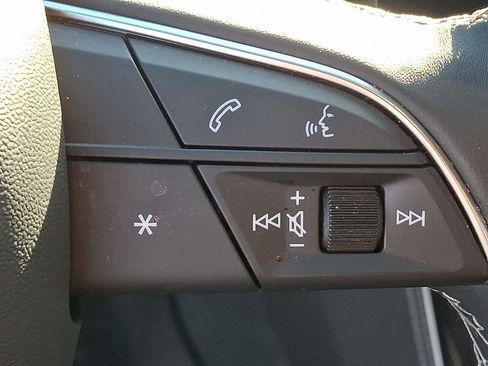 Certified 2025 Audi Q7 Premium Plus image 23