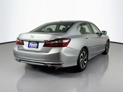 Certified 2017 Honda Accord EX-L image 5