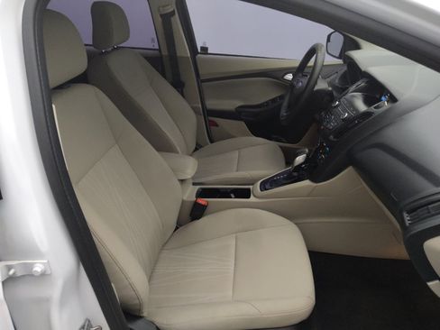 Used 2018 Ford Focus SE FWD image 21