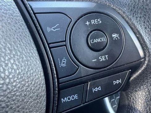 Certified 2025 Toyota RAV4 XLE AWD/4WD image 24