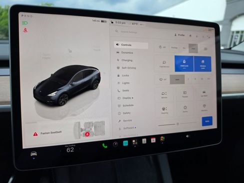 Used 2025 Tesla Model Y Long Range AWD/4WD image 36