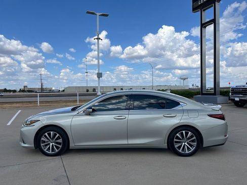 Used 2021 Lexus ES 350 w/ Premium Package FWD image 3