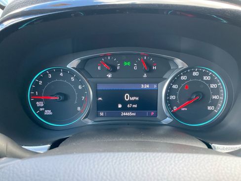 Used 2023 Chevrolet Traverse LT FWD image 32