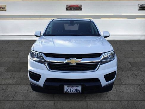 Used 2020 Chevrolet Colorado LT RWD image 2