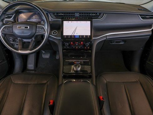 Used 2022 Jeep Grand Cherokee L Limited w/ Black Appearance Package RWD image 42