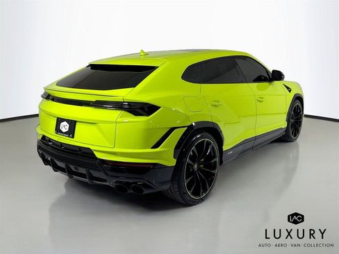 Used 2024 Lamborghini Urus S AWD/4WD image 6