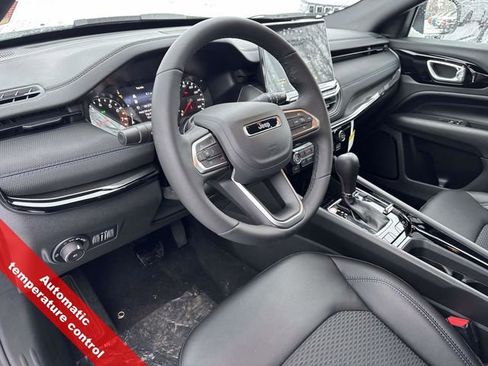 New 2026 Jeep Compass Latitude image 14