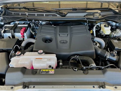 New 2026 Toyota Tundra SR image 8