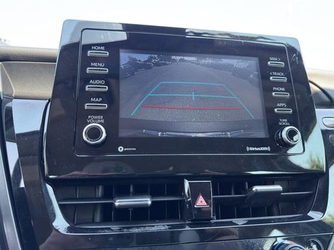 Used 2023 Toyota Camry SE image 17