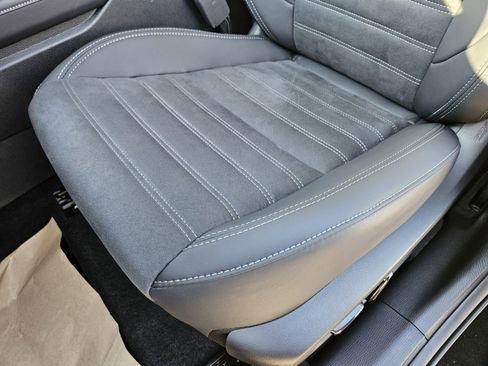 New 2026 Mitsubishi Outlander AWD image 8