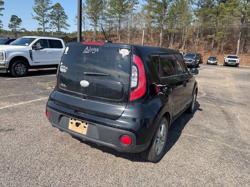 Used 2019 Kia Soul image 7