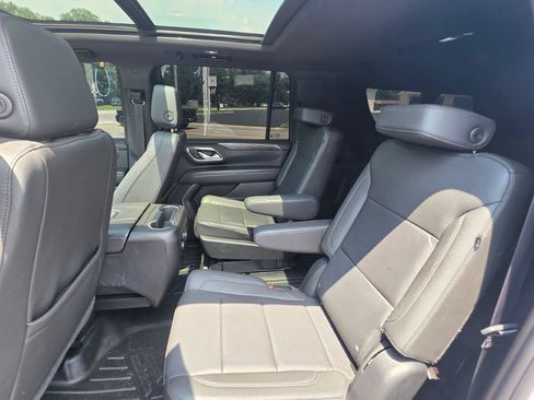 Used 2024 Chevrolet Suburban Z71 w/ Off-Road Capability Package AWD/4WD image 10