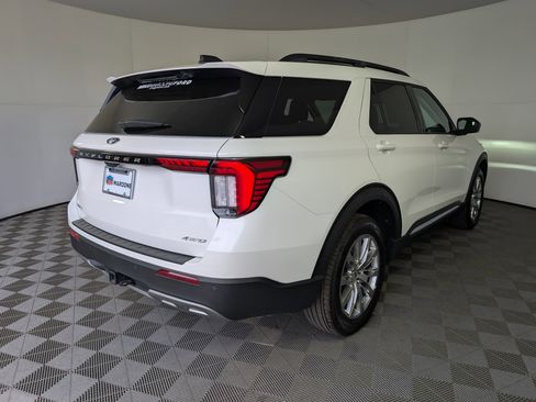 New 2025 Ford Explorer Active w/ Active Comfort Package image 7