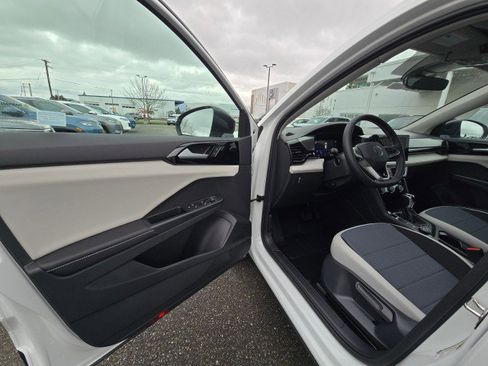 New 2026 Volkswagen Taos S image 23