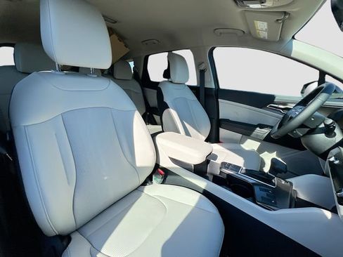New 2026 Kia Sportage EX image 27