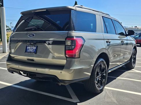 Used 2019 Ford Expedition Limited w/ Equipment Group 303A AWD/4WD image 5