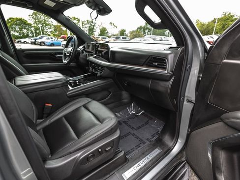 Used 2025 Chevrolet Tahoe LT AWD/4WD image 27