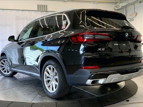 Used 2023 BMW X5 xDrive40i w/ Parking Assistance Package AWD/4WD image 3