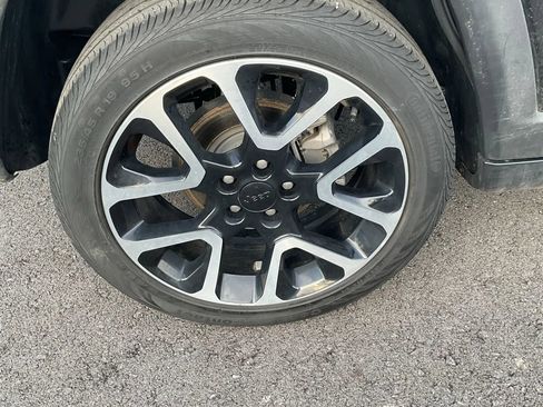 Used 2021 Jeep Compass Limited w/ Elite Exterior Group image 33