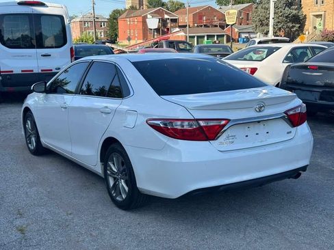 Used 2016 Toyota Camry SE FWD image 6