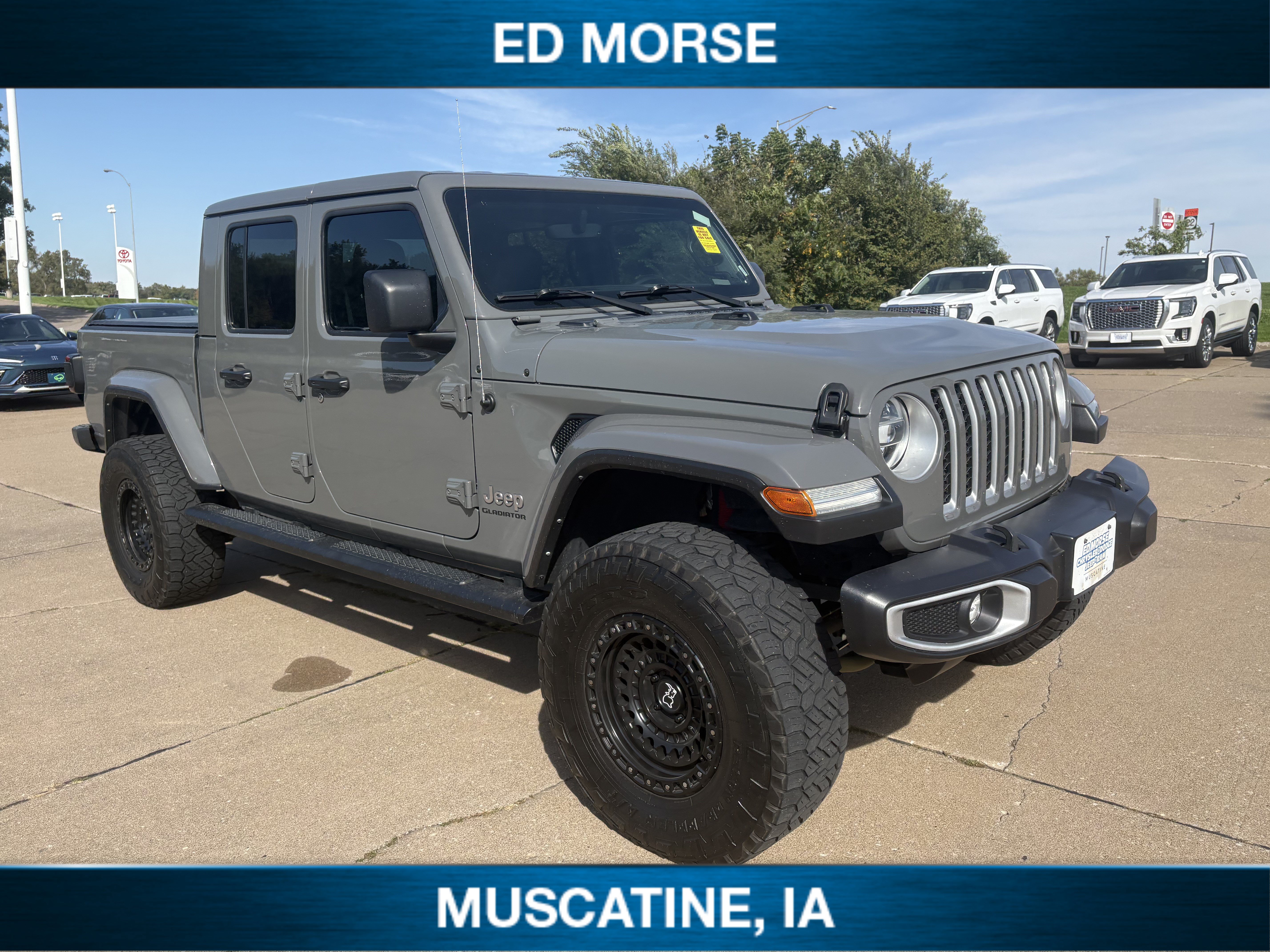 Used 2022 Jeep Gladiator Overland w/ Popular Equipment Package AWD/4WD image 2