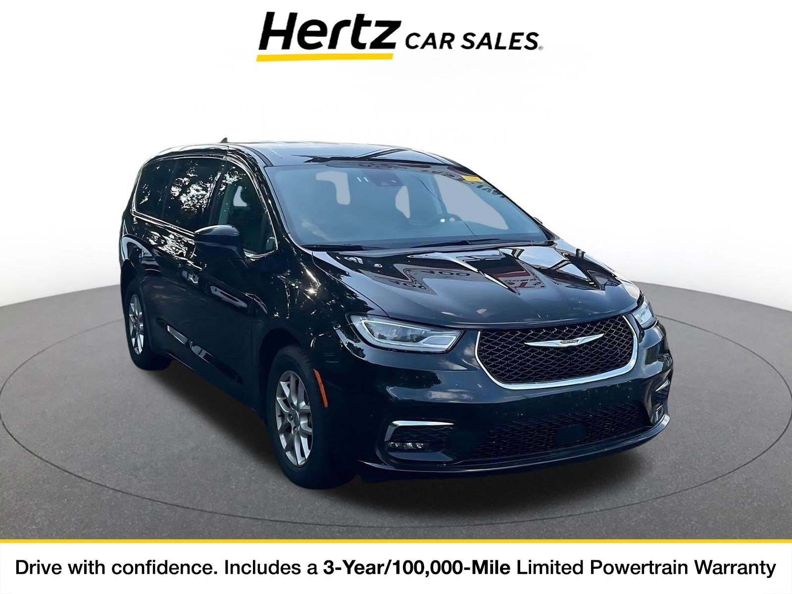 Used 2024 Chrysler Pacifica Touring-L FWD image 1