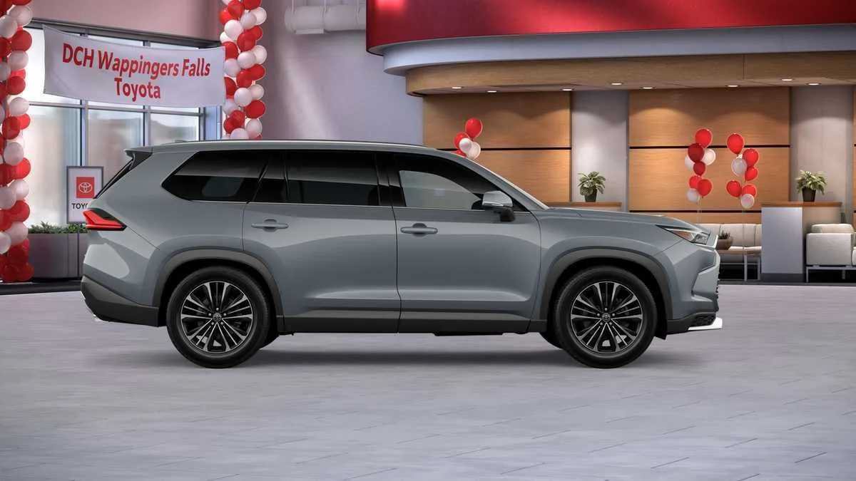New 2026 Toyota Grand Highlander AWD Hybrid image 36