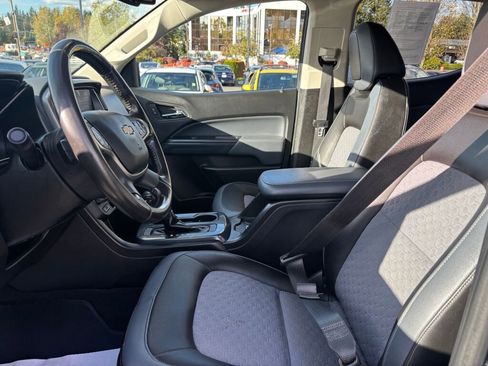 Used 2020 Chevrolet Colorado Z71 image 14