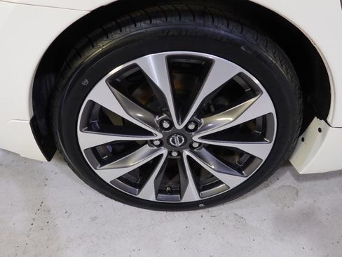 Used 2019 Nissan Maxima Platinum w/ Sport Mat Group image 38