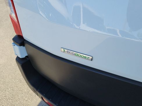 Used 2023 Ford Transit 350 XLT image 29