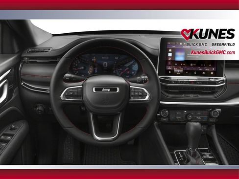 Used 2025 Jeep Compass Trailhawk AWD/4WD image 8