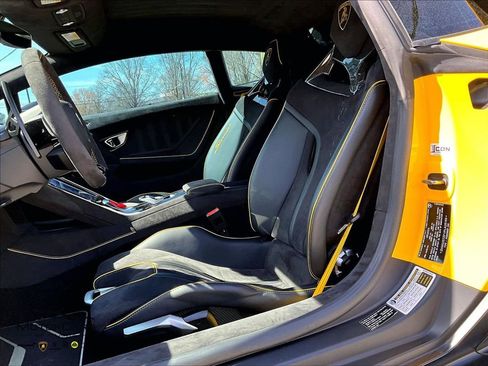 Used 2023 Lamborghini Huracan Sterrato image 20