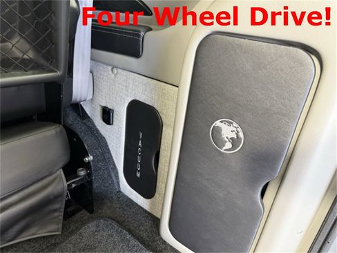 New 2024 Chevrolet Express 2500 Extended image 15