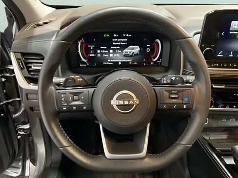 Certified 2023 Nissan Rogue Platinum w/ Platinum Premium Package AWD/4WD image 13