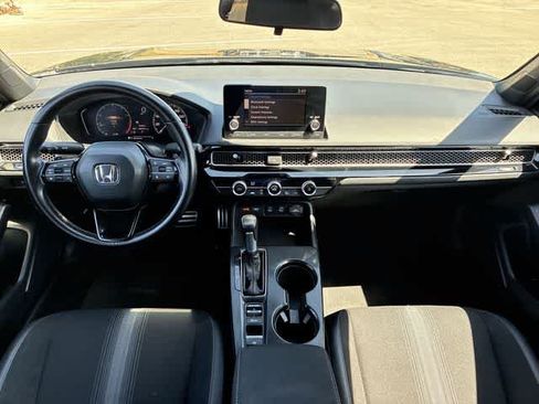 Used 2025 Honda Civic Sport image 16