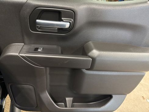 Used 2021 Chevrolet Silverado 1500 Custom Trail Boss image 23