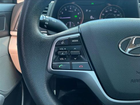 Used 2018 Hyundai Elantra SEL FWD image 10