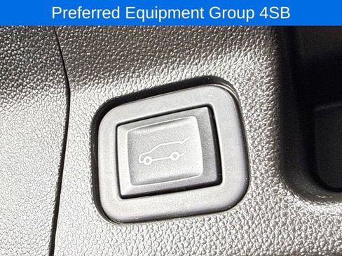 Used 2023 GMC Acadia AT4 AWD/4WD image 16