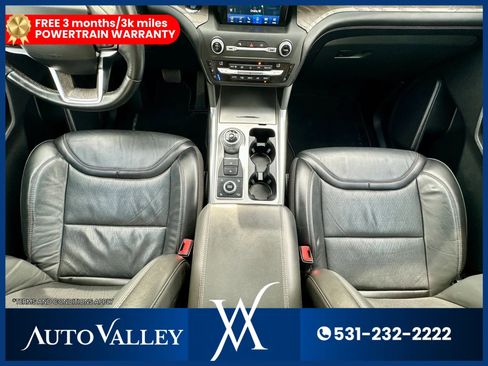 Used 2020 Ford Explorer Platinum w/ Premium Technology Package AWD/4WD image 39