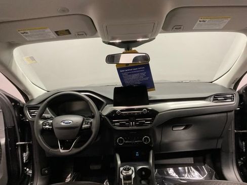 Used 2023 Ford Escape Active AWD/4WD image 31