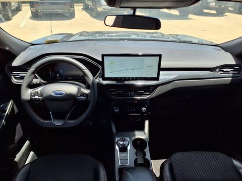 Used 2023 Ford Escape ST-Line w/ Tech Pack #1 FWD image 11