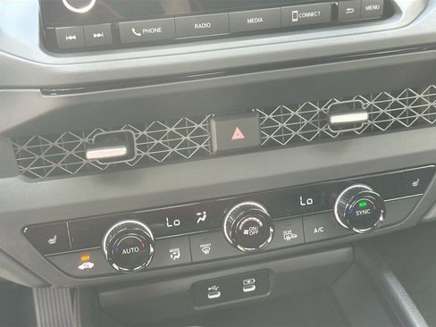 New 2025 Honda Accord SE image 12