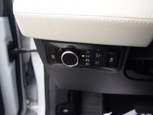 Used 2023 Ford Mustang Mach-E Premium image 7