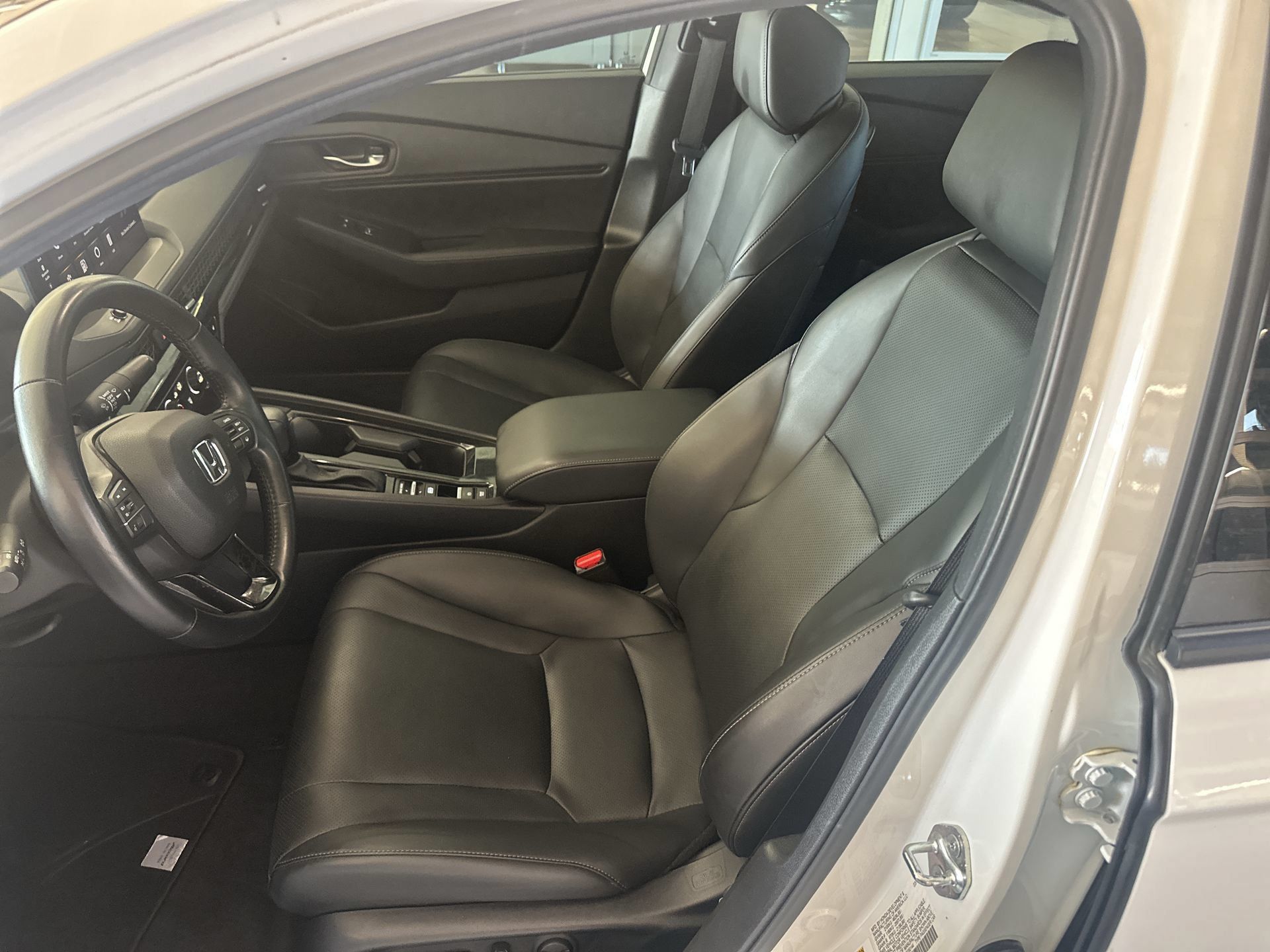 Used 2024 Honda Accord Sport image 14