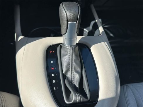 Used 2024 Honda HR-V LX image 19