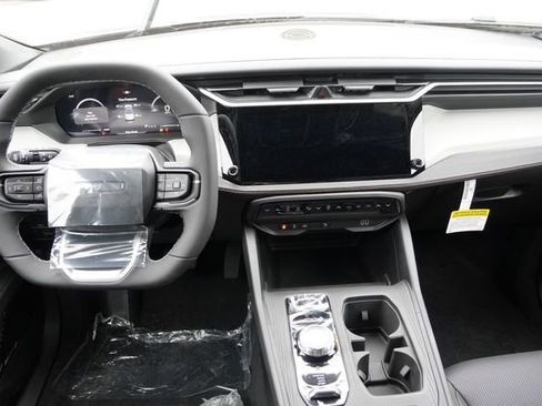 New 2026 Jeep Cherokee Limited AWD/4WD image 12