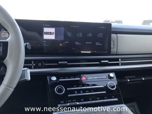 Used 2024 Hyundai Santa Fe SE image 36