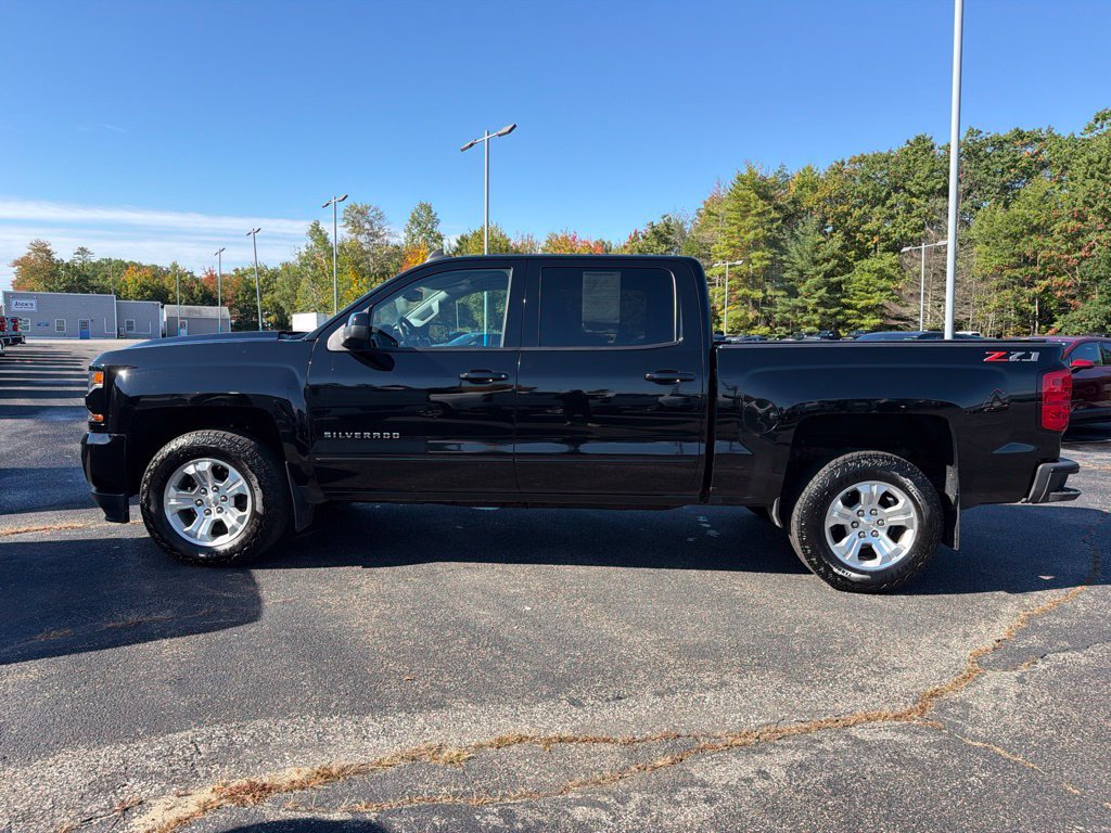 Used 2018 Chevrolet Silverado 1500 LT w/ All Star Edition AWD/4WD image 3