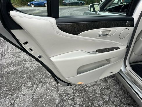 Used 2011 Lexus LS 460 L w/ Luxury Pkg AWD/4WD image 30