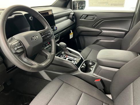 New 2026 Chevrolet Colorado Trail Boss AWD/4WD image 16